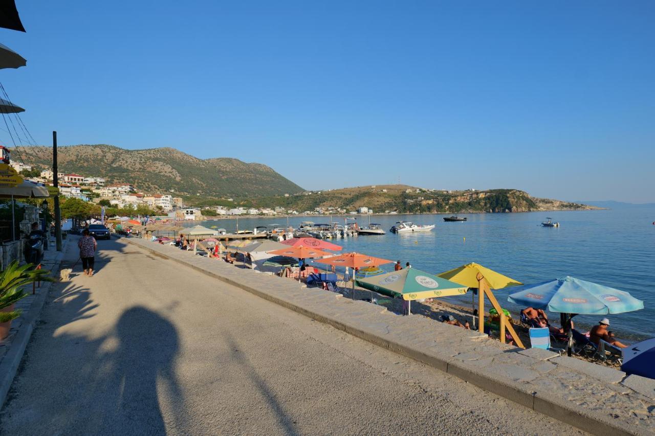 Royal 1967 Bed & Breakfast Himarë Dış mekan fotoğraf