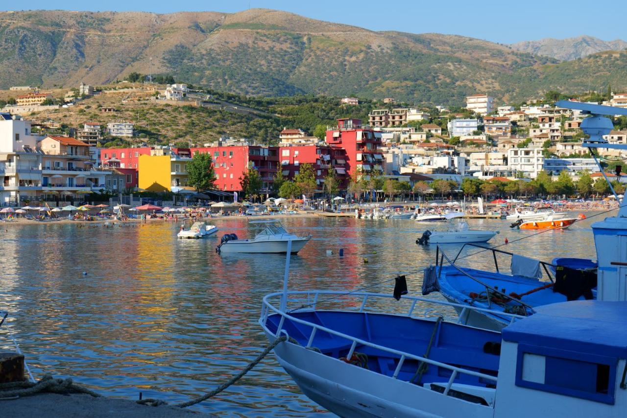 Royal 1967 Bed & Breakfast Himarë Dış mekan fotoğraf