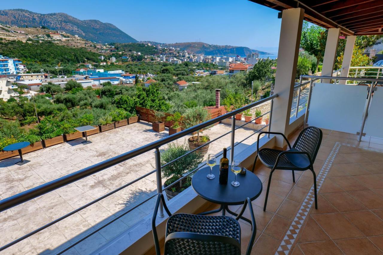 Royal 1967 Bed & Breakfast Himarë Dış mekan fotoğraf