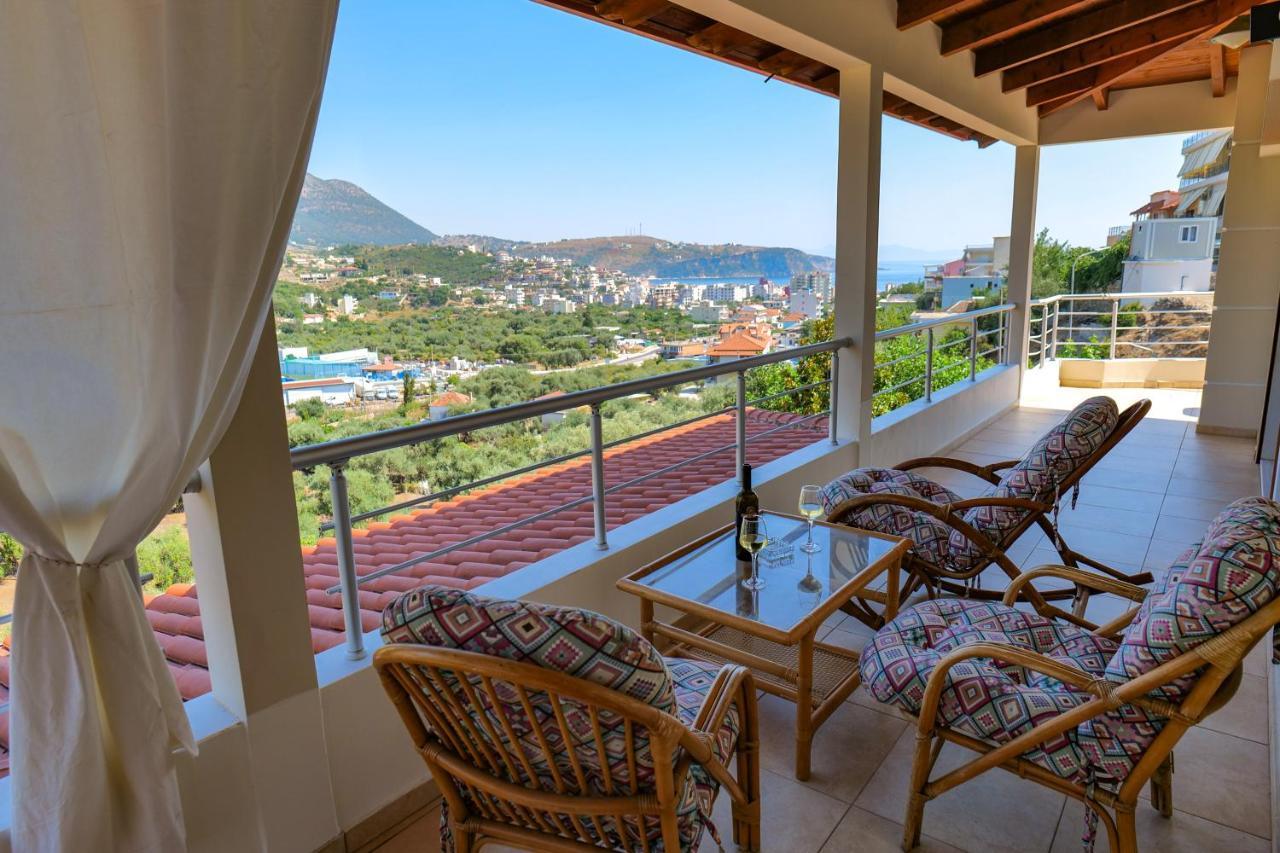 Royal 1967 Bed & Breakfast Himarë Dış mekan fotoğraf