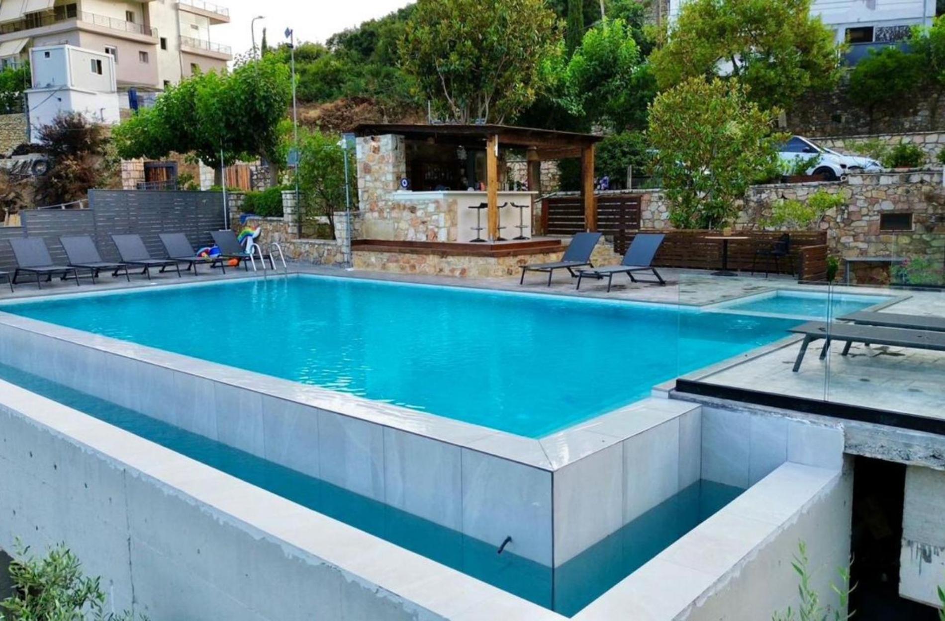 Royal 1967 Bed & Breakfast Himarë Dış mekan fotoğraf
