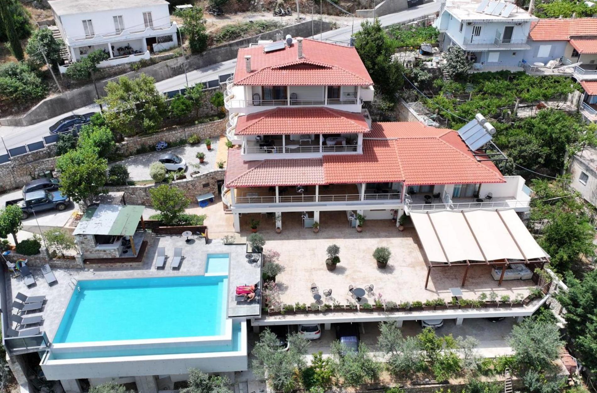 Royal 1967 Bed & Breakfast Himarë Dış mekan fotoğraf